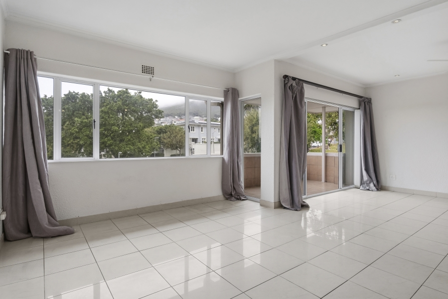2 Bedroom Property for Sale in Oranjezicht Western Cape